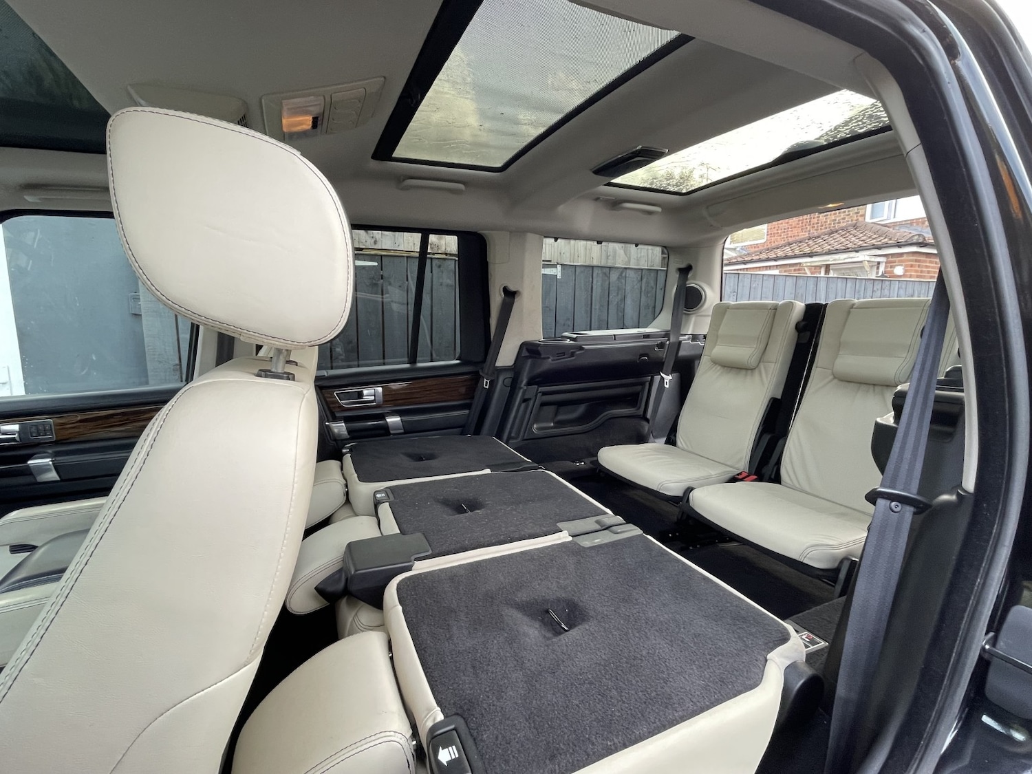 Used Land Rover Discovery 2012 for sale - 76412236: Photo 17