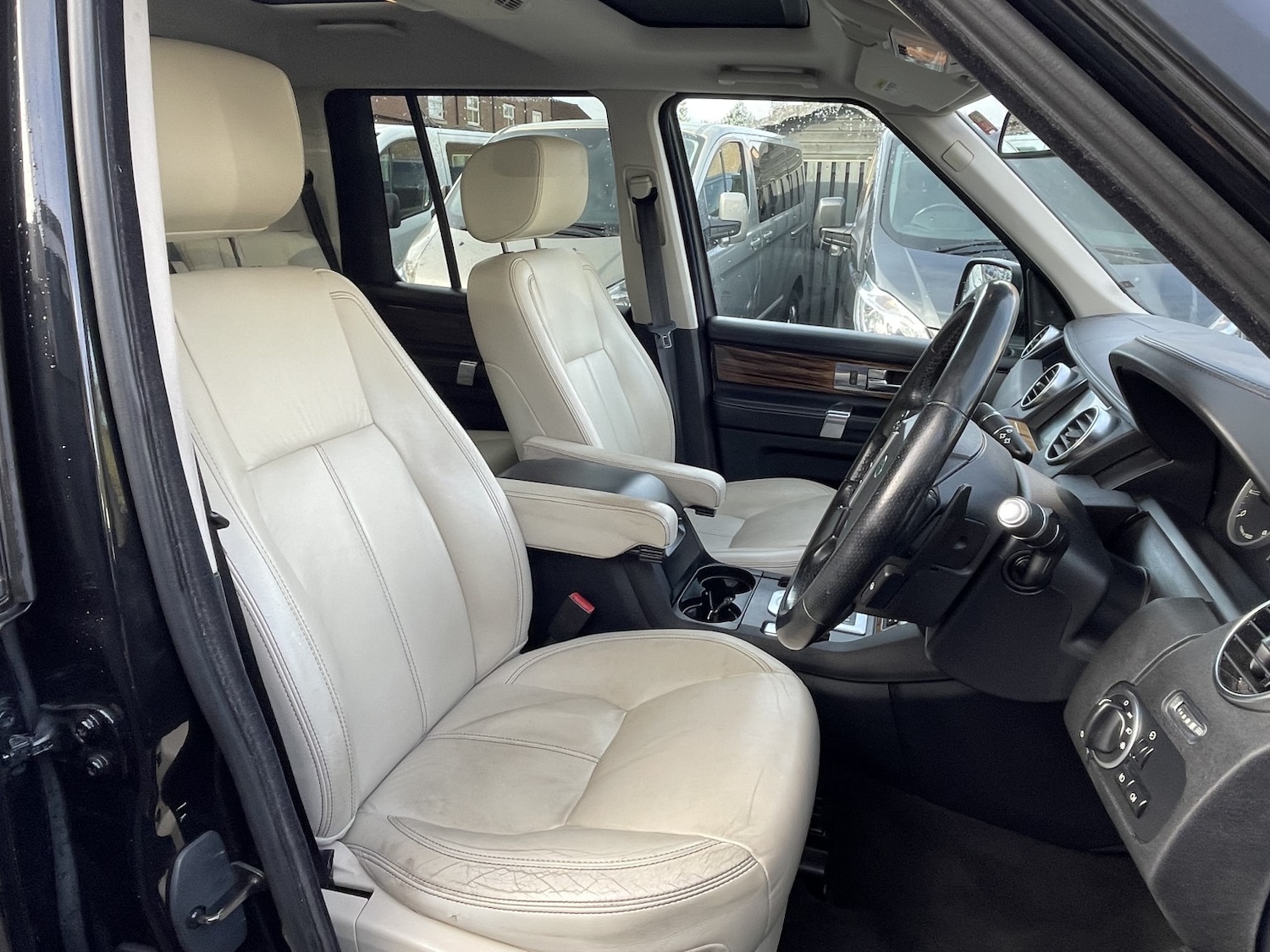 Used Land Rover Discovery 2012 for sale - 76412236: Photo 7