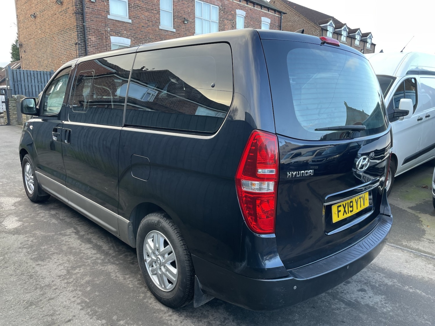 Used Hyundai i800 2019 for sale - 77073027: Photo 12