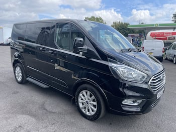 Used Ford Tourneo Custom 2018 for sale - 79672772: Photo