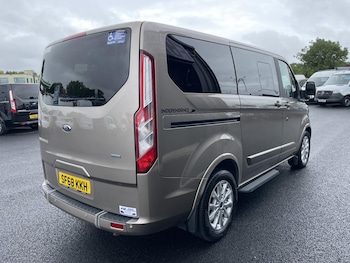 Used Ford Tourneo Custom 2018 for sale - 79580397: Photo