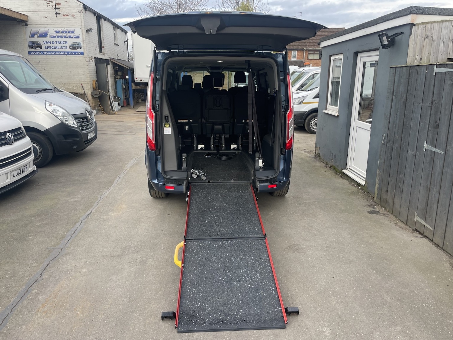 Used Ford Tourneo Custom 2018 for sale - 78070561: Photo 13