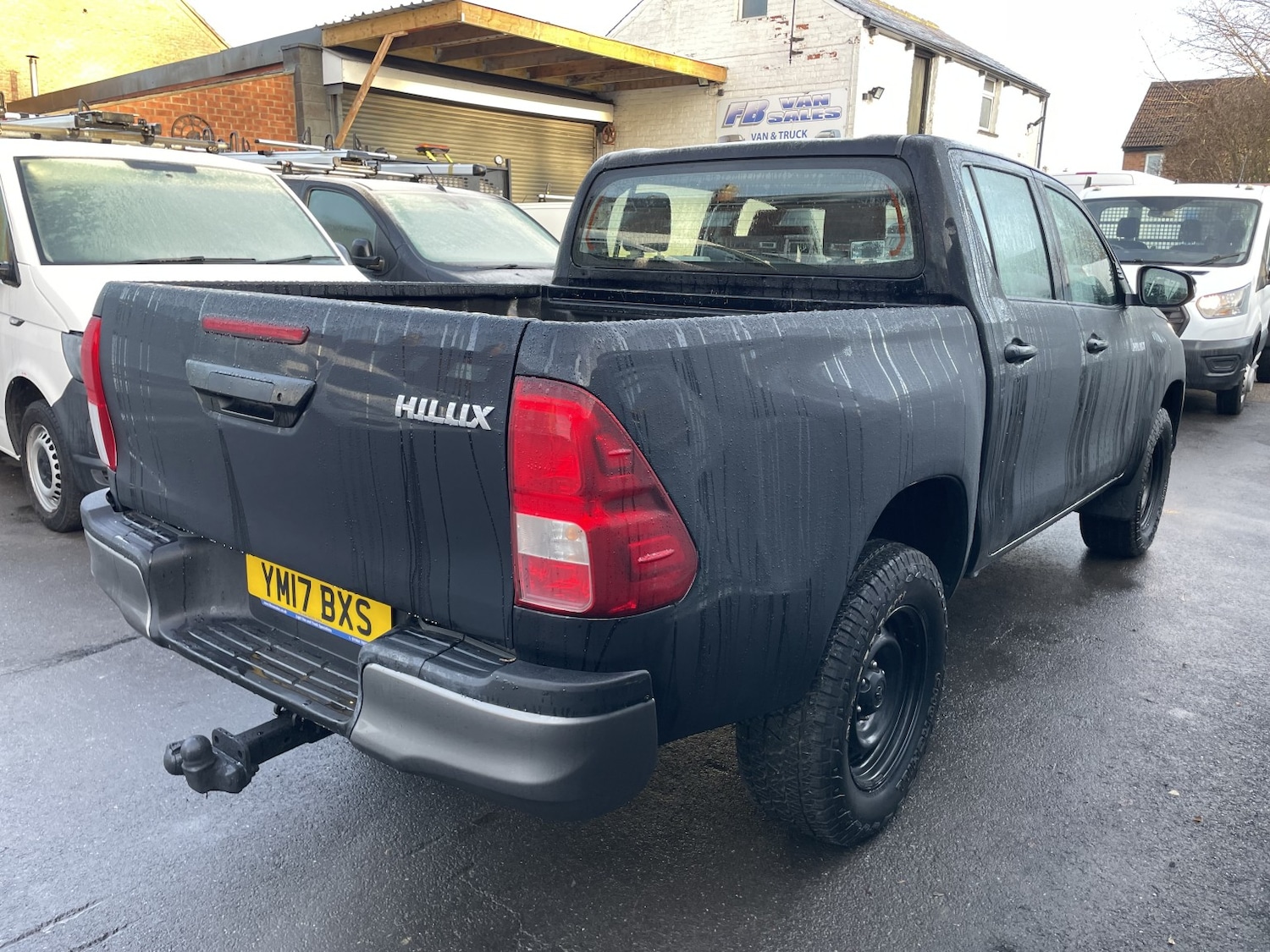 Used Toyota Hilux 2017 for sale - 76935345: Photo 10