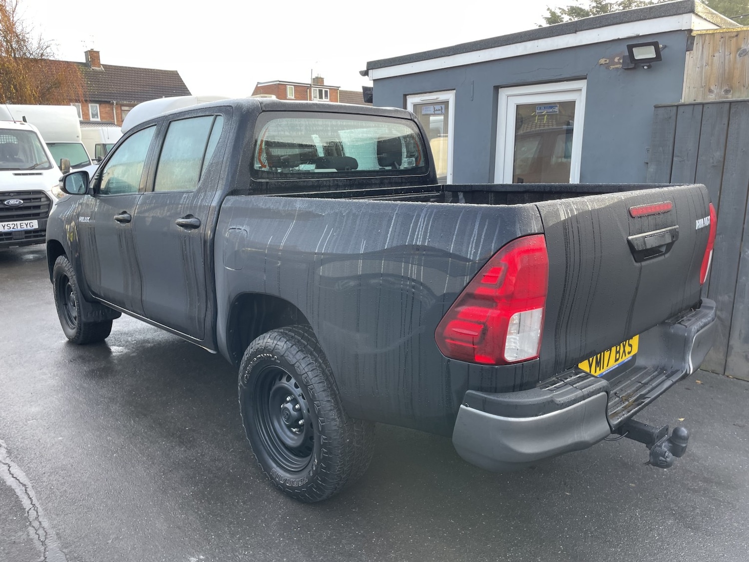 Used Toyota Hilux 2017 for sale - 76935345: Photo 12