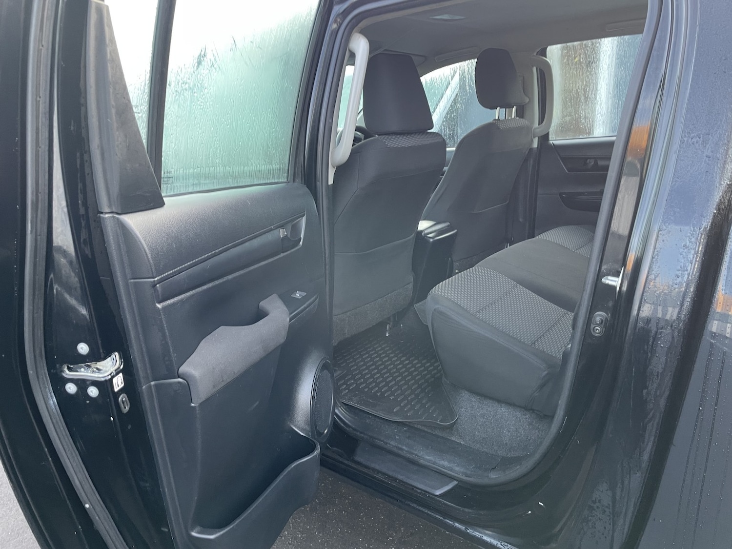 Used Toyota Hilux 2017 for sale - 76935345: Photo 14