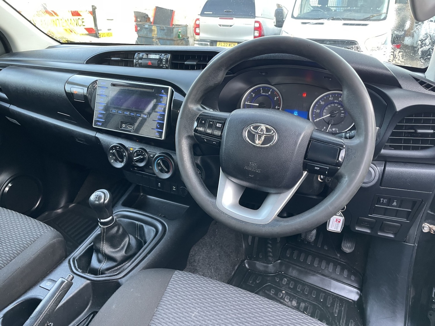 Used Toyota Hilux 2017 for sale - 76935345: Photo 5