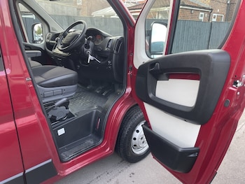 Used Peugeot Boxer 2018 for sale - 76242899: Photo