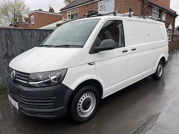 Used Volkswagen Transporter 2017 for sale - 76547849: Photo