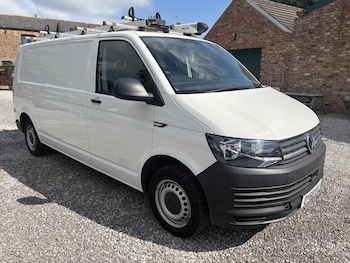 Used Volkswagen Transporter 2018 for sale - 79168098: Photo