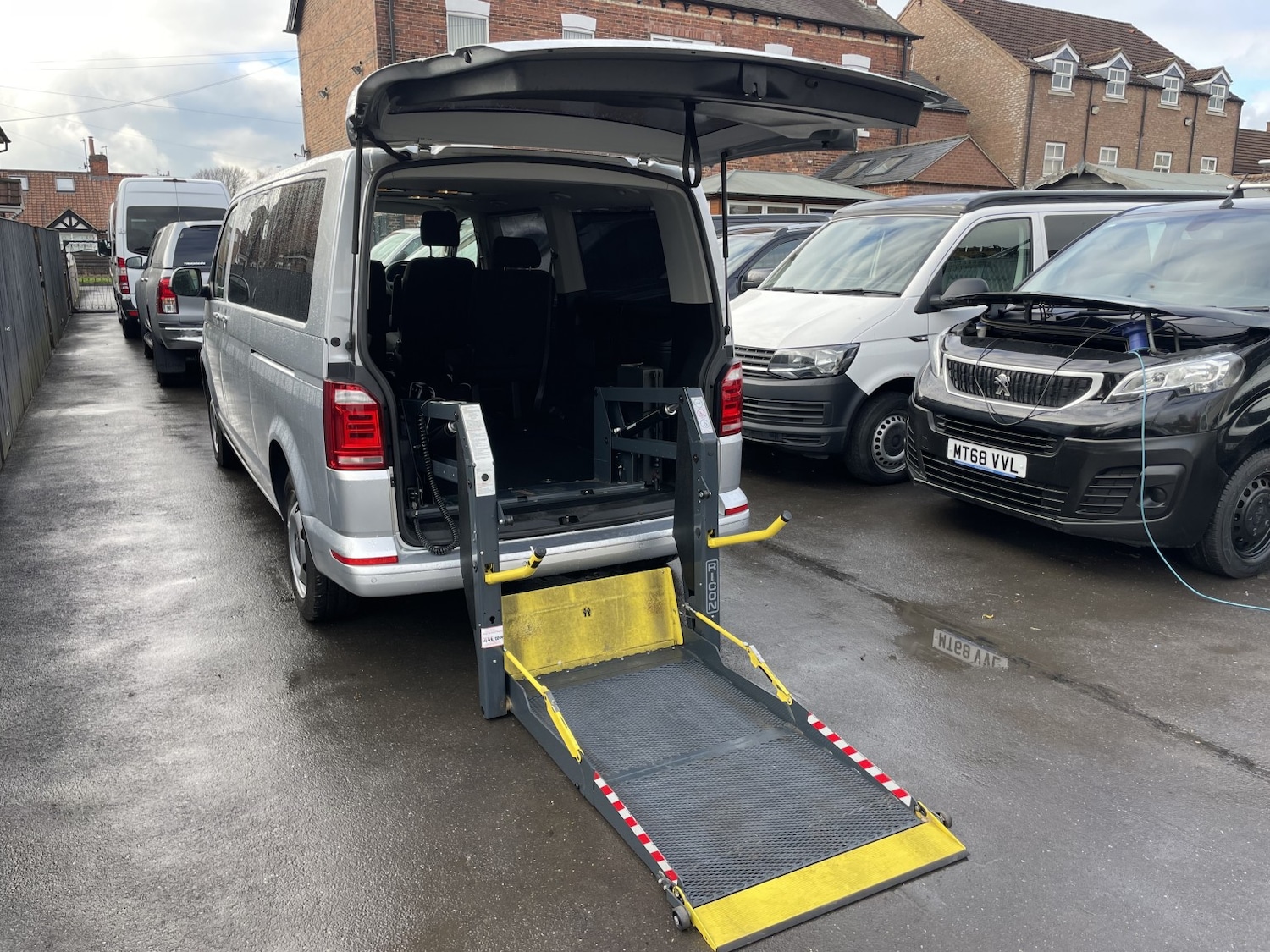 Used Volkswagen Transporter 2018 for sale - 76521139: Photo 14