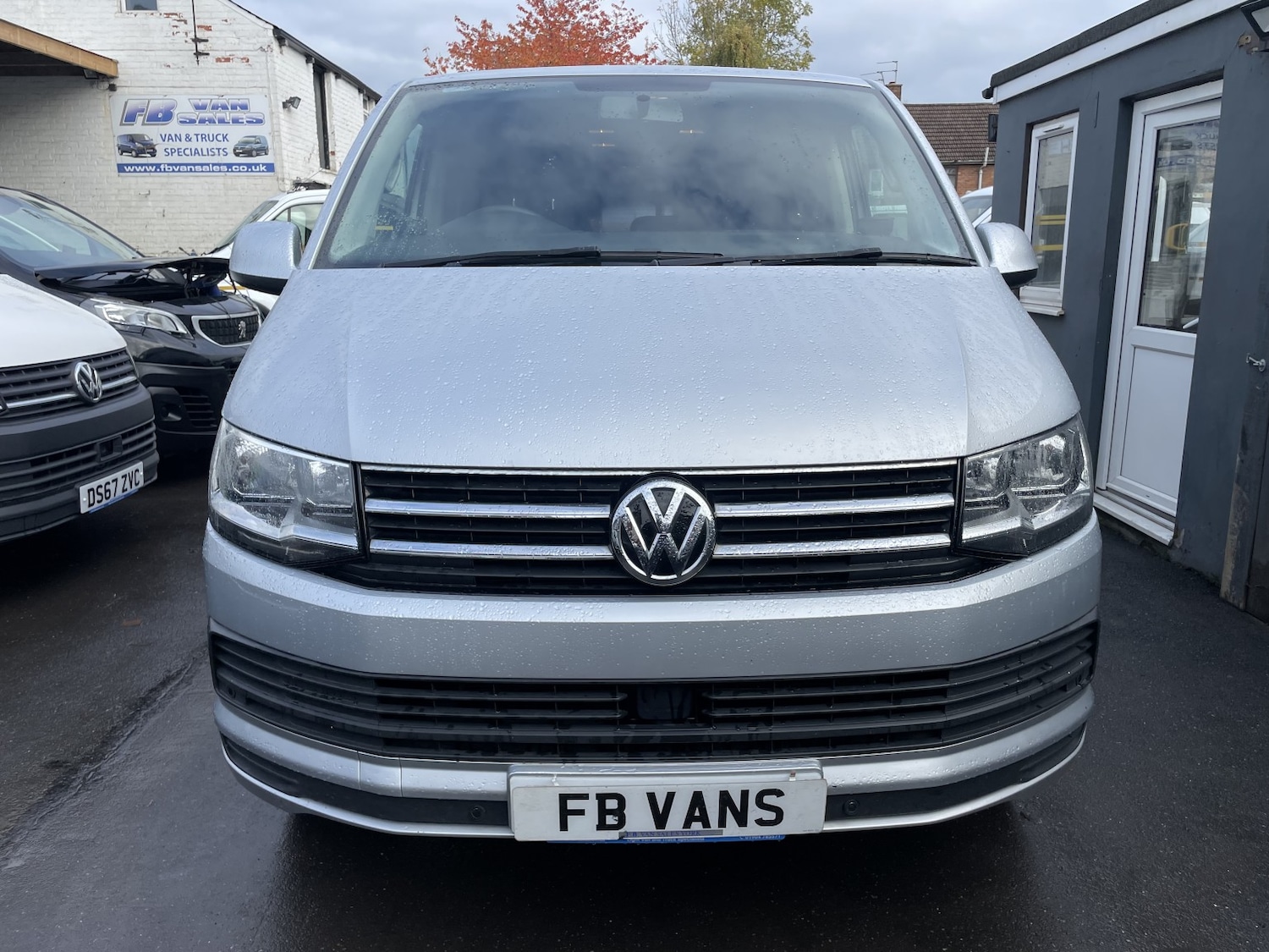 Used Volkswagen Transporter 2018 for sale - 76521139: Photo 3