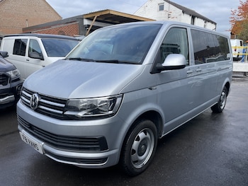 Used Volkswagen Transporter 2018 for sale - 76521139: Photo