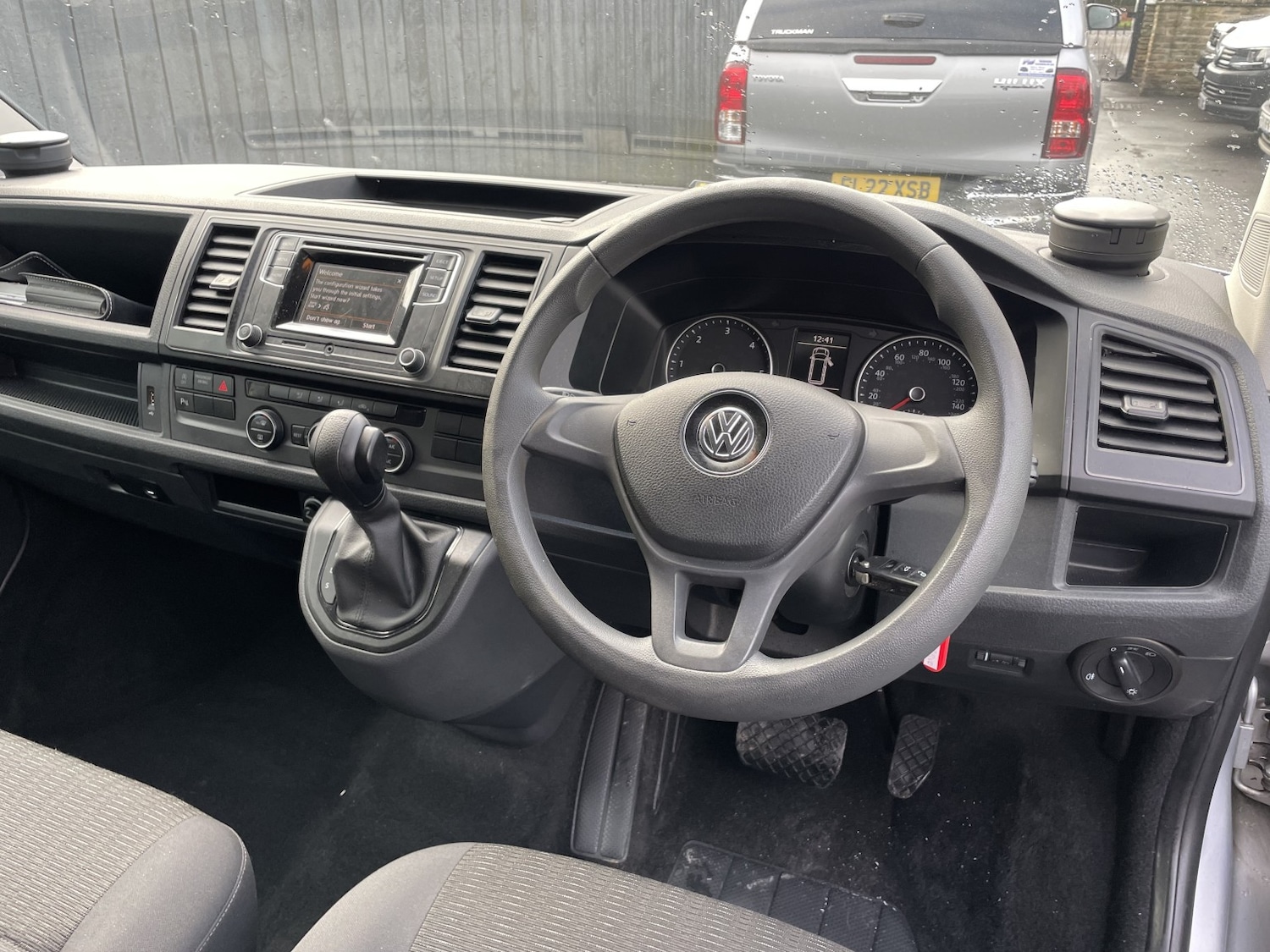 Used Volkswagen Transporter 2018 for sale - 76521139: Photo 5