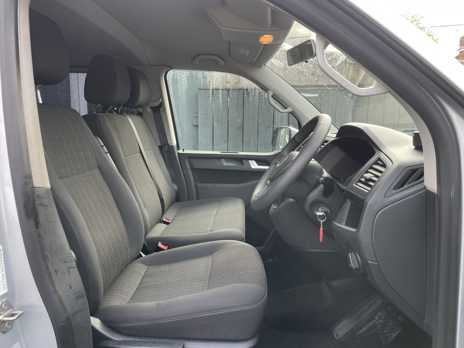 Used Volkswagen Transporter 2018 for sale - 76521139: Photo 7