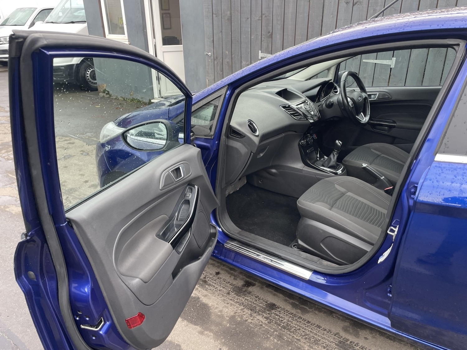 Used Ford Fiesta 2015 for sale - 76510963: Photo 13