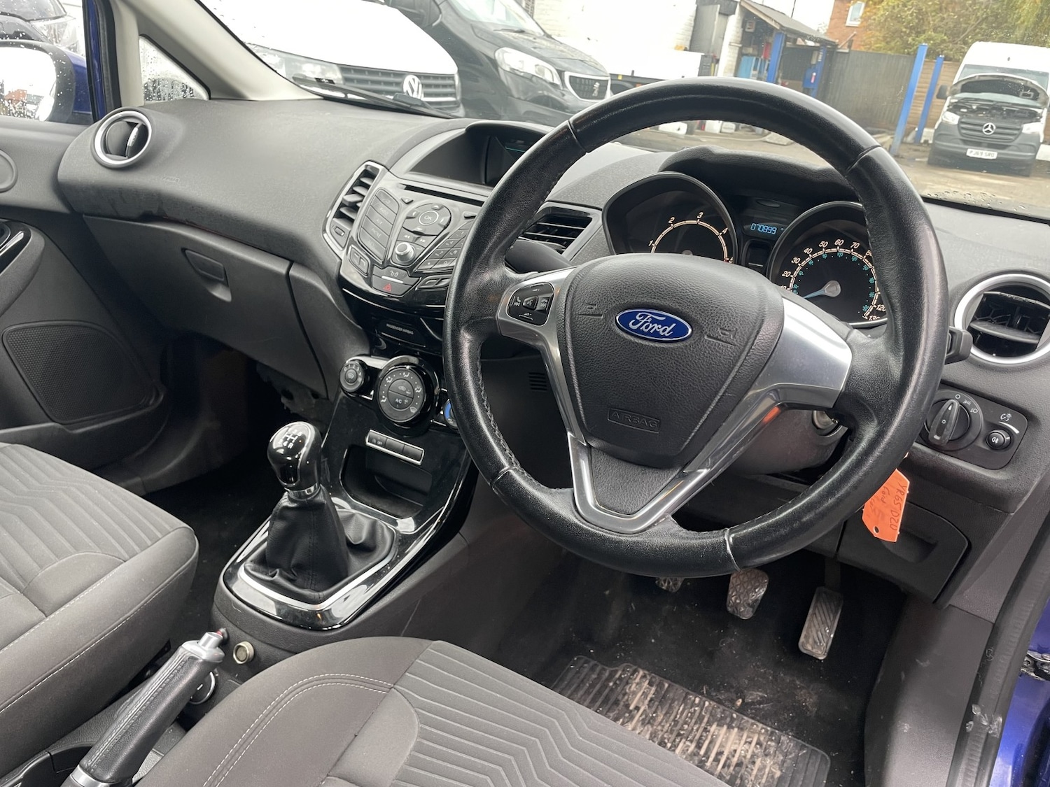 Used Ford Fiesta 2015 for sale - 76510963: Photo 4