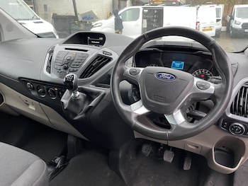Used Ford Tourneo Custom 2018 for sale - 76769387: Photo