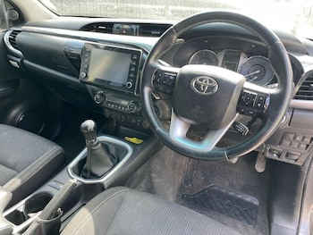 Used Toyota Hilux 2022 for sale - 75529832: Photo
