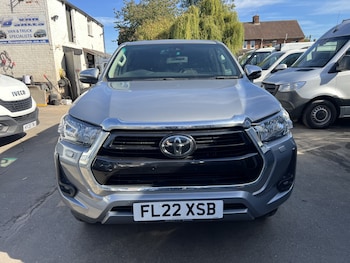 Used Toyota Hilux 2022 for sale - 76107215: Photo 2
