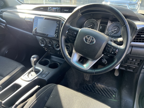 Used Toyota Hilux 2022 for sale - 76107215: Photo 4