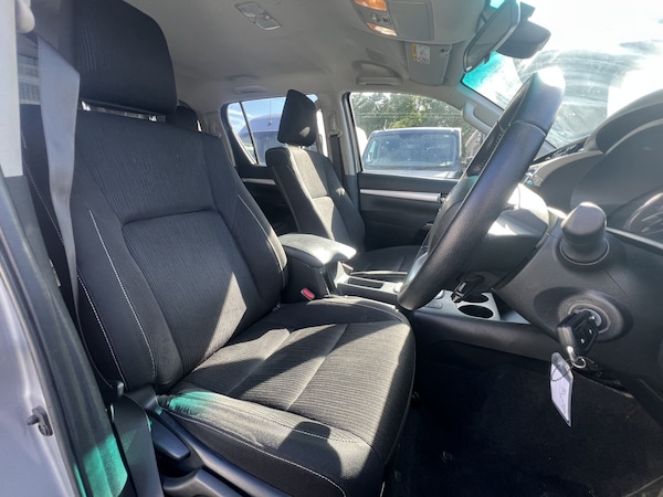Used Toyota Hilux 2022 for sale - 76107215: Photo 6