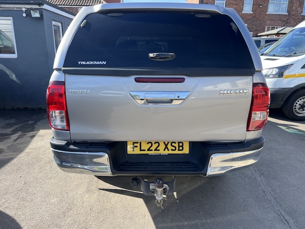 Used Toyota Hilux 2022 for sale - 76107215: Photo 9