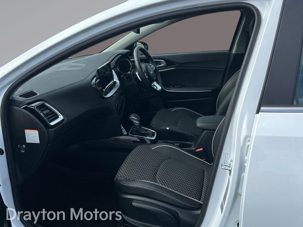 Used Kia XCeed 2025 for sale - 78086517: Photo 12