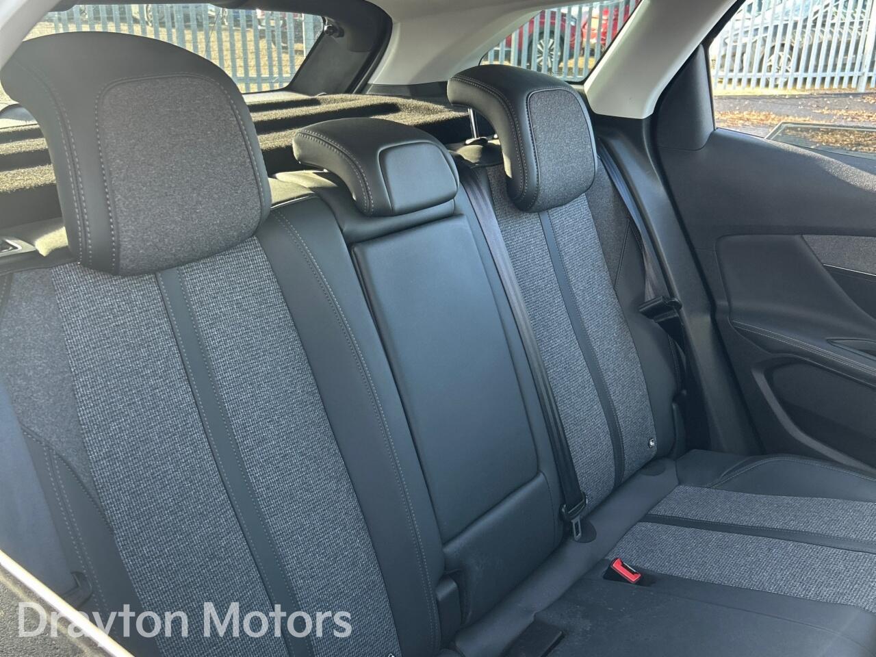 Used Peugeot 3008 2020 for sale - 77769532: Photo 35