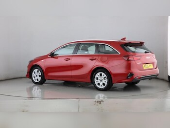 Used Kia Ceed 2025 for sale - 77344992: Photo