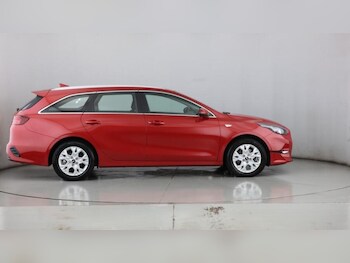 Used Kia Ceed 2025 for sale - 77344992: Photo