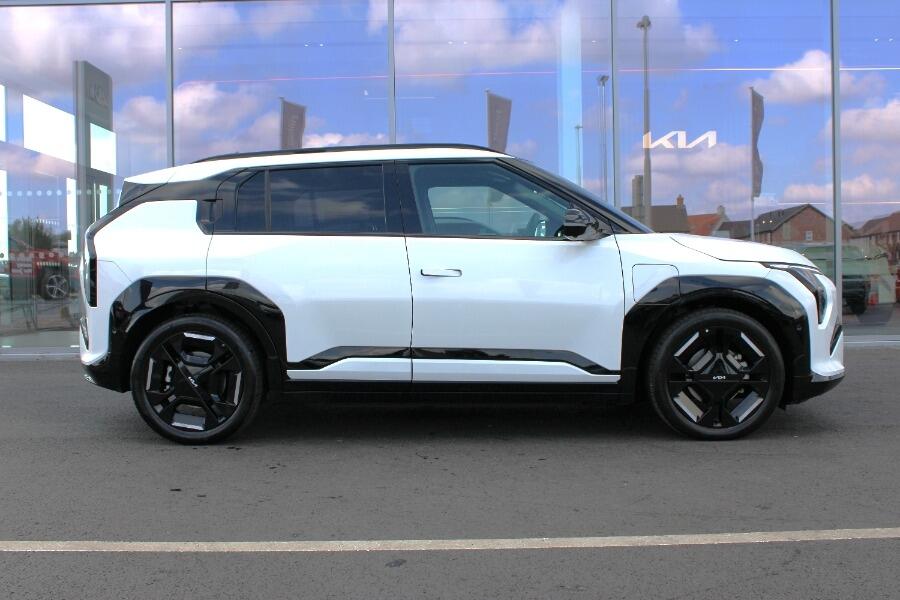 Used Kia EV3 2025 for sale - 76109625: Photo 3