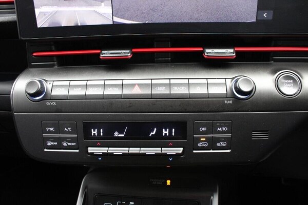 Used Hyundai KONA 2025 for sale - 76152733: Photo 34