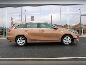 Used Kia Ceed 2022 for sale - 76912989: Photo