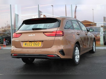 Used Kia Ceed 2022 for sale - 76912989: Photo