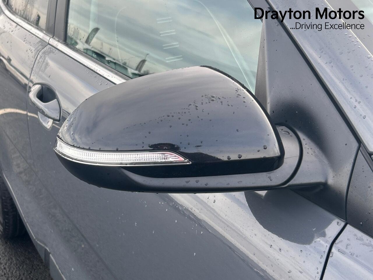 Used Kia Stonic for sale - 77345710: Photo 40