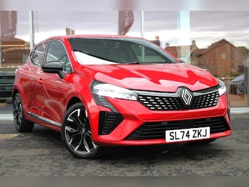 Used Renault Clio 2024 for sale - 76537923: Photo