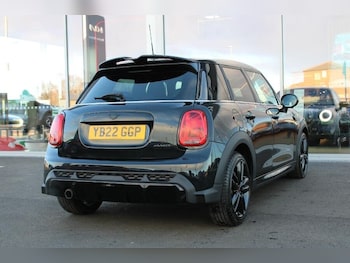 Used MINI Hatch 2022 for sale - 76925990: Photo