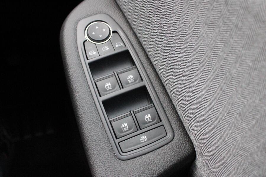 Used Renault Clio 2024 for sale - 77321022: Photo 17