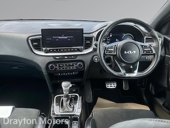 Used Kia Ceed 2023 for sale - 78685177: Photo