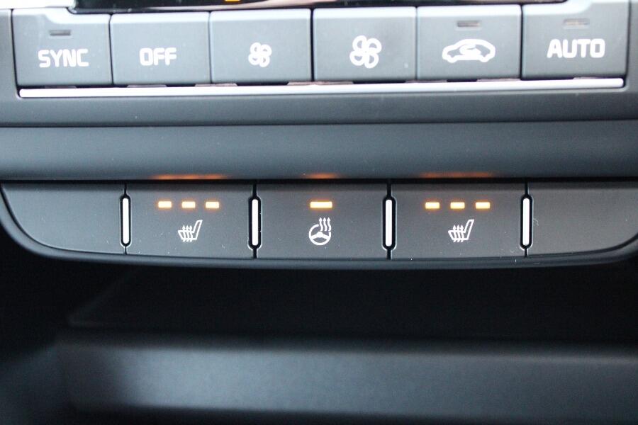 Used Kia XCeed 2025 for sale - 76440515: Photo 32