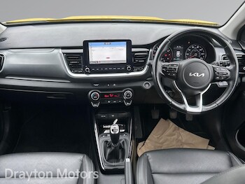 Used Kia Stonic 2023 for sale - 77737794: Photo