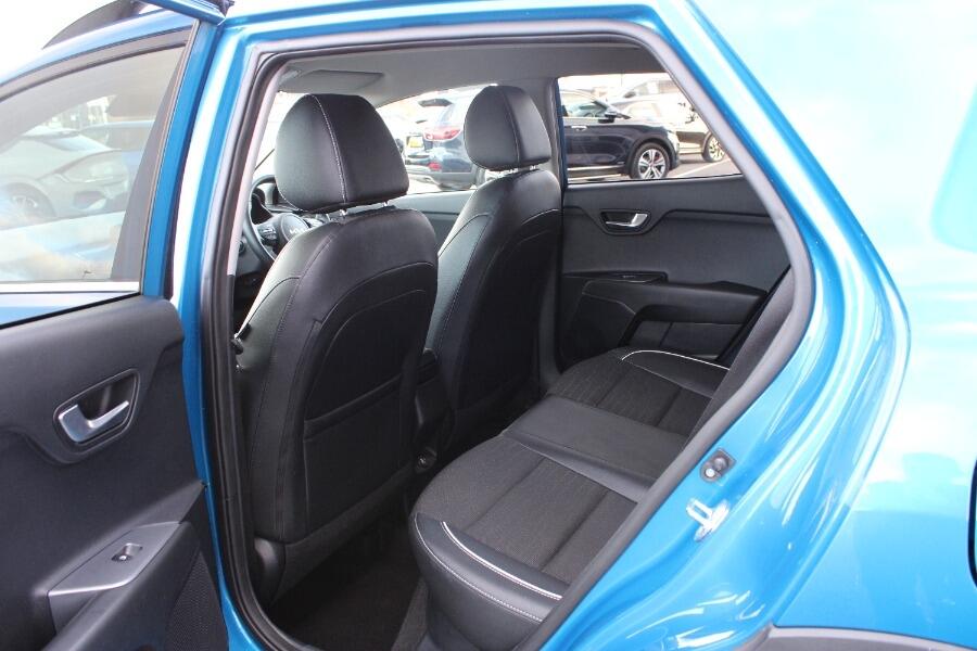 Used Kia Stonic 2022 for sale - 76912824: Photo 15