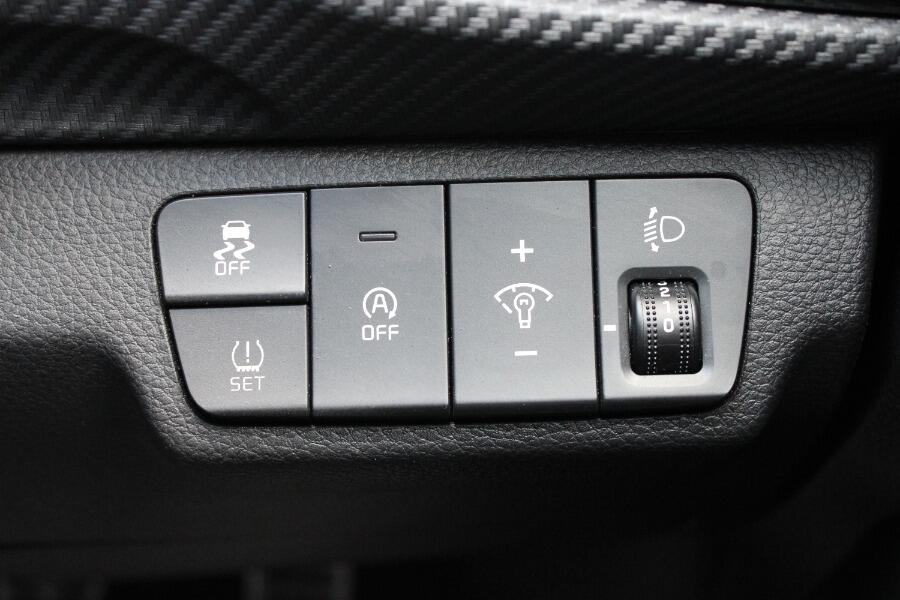 Used Kia Stonic 2022 for sale - 76912824: Photo 19