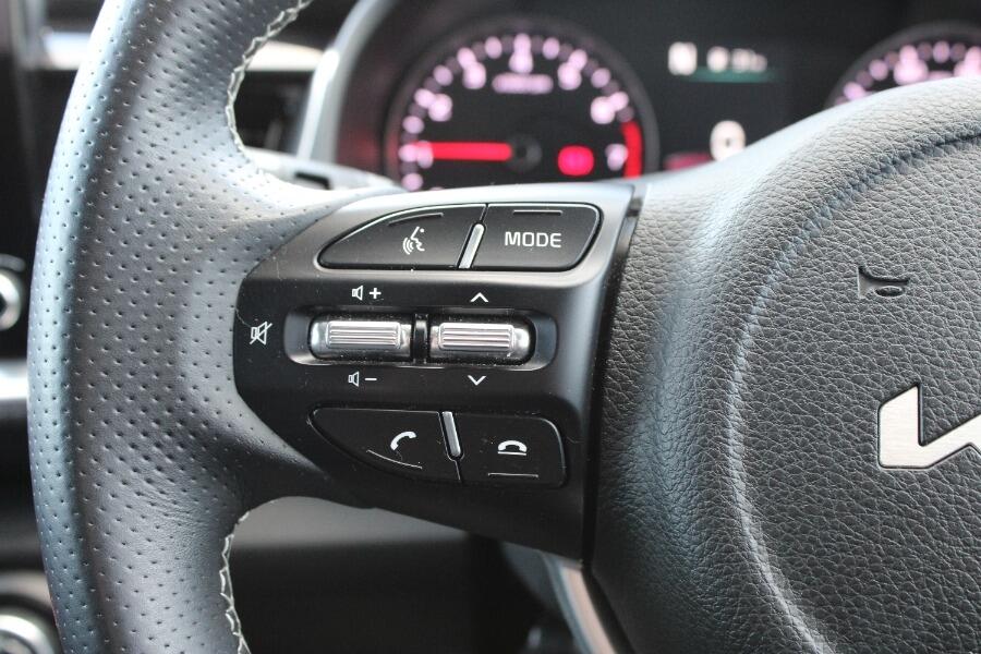 Used Kia Stonic 2022 for sale - 76912824: Photo 21