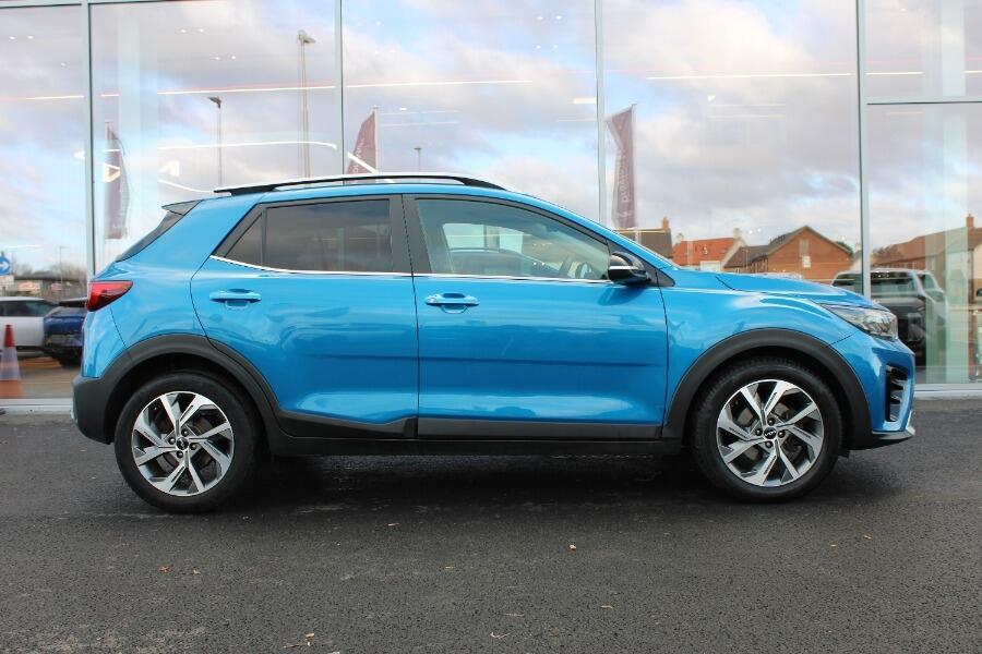 Used Kia Stonic 2022 for sale - 76912824: Photo 3