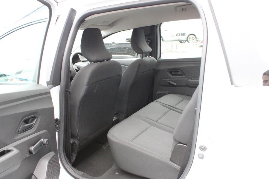 Used Dacia Jogger 2023 for sale - 76976863: Photo 15