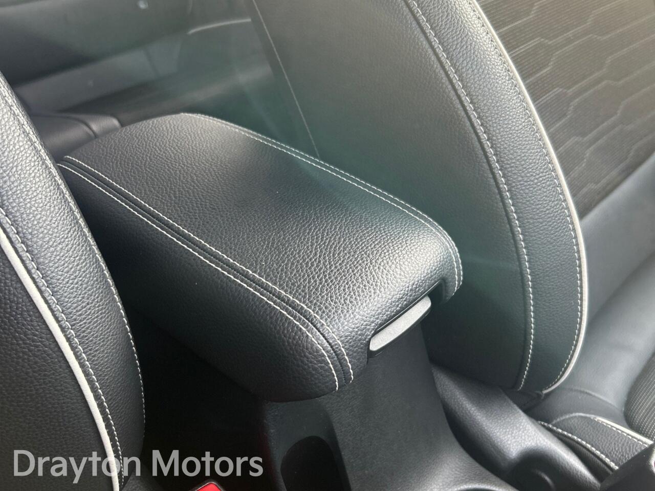 Used Kia Stonic 2021 for sale - 77523503: Photo 28