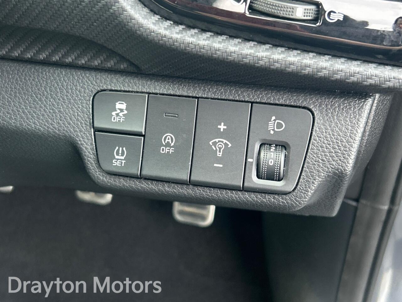 Used Kia Stonic 2021 for sale - 77523503: Photo 37