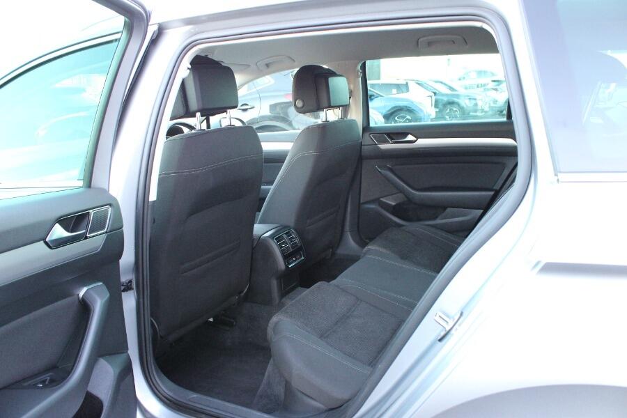 Used Volkswagen Passat 2018 for sale - 76765557: Photo 15