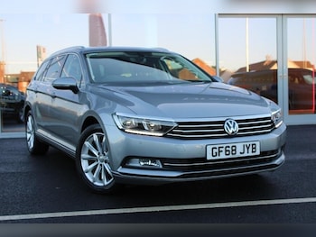 Used Volkswagen Passat 2018 for sale - 76765557: Photo